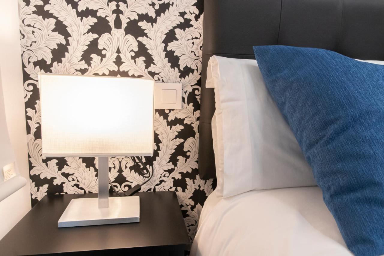 Hostal Boutique I Host You Madrid Luaran gambar